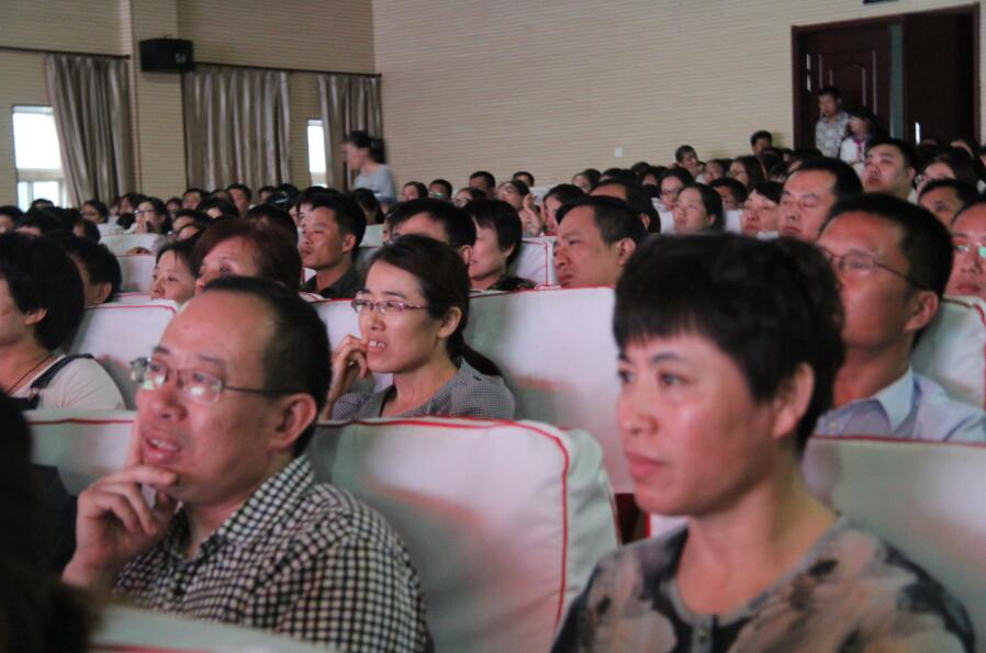观众 (3).jpg