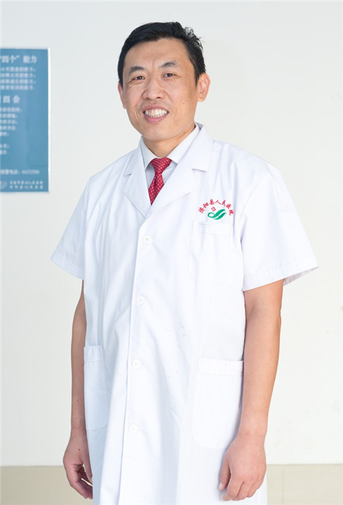 刘波.jpg 刘波.jpg